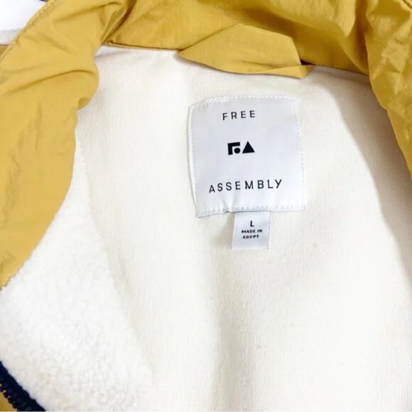 Free Assembly Yellow And Pink Half Zip (L) - Picture 4 of 4